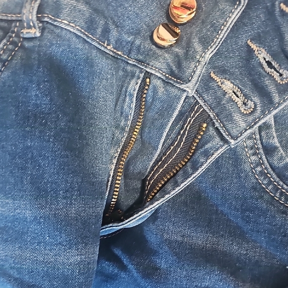 Stylish Blue Skinny Jeans for Women - Picture 4 of 10